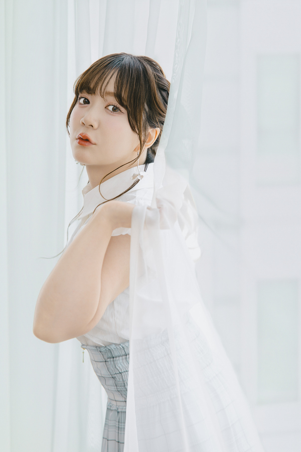 伊藤彩沙、20代ラストの写真集で見せた“大人の甘さ”「誰かの憧れになれていたら」