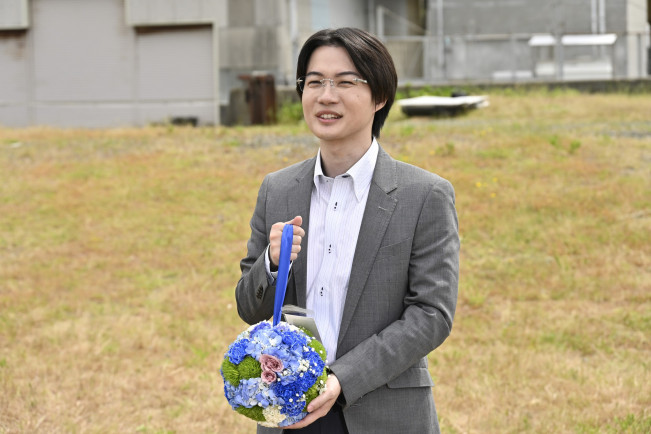 ドラマ『サバ缶、宇宙へ行く』クランクアップを迎えた神木隆之介