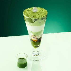 「nana’s green tea」夏限定スイーツ登場！　創業25周年を記念したパフェ＆ぜんざい