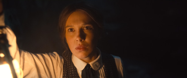 エノーラ・ホームズの事件簿3のメインビジュアル