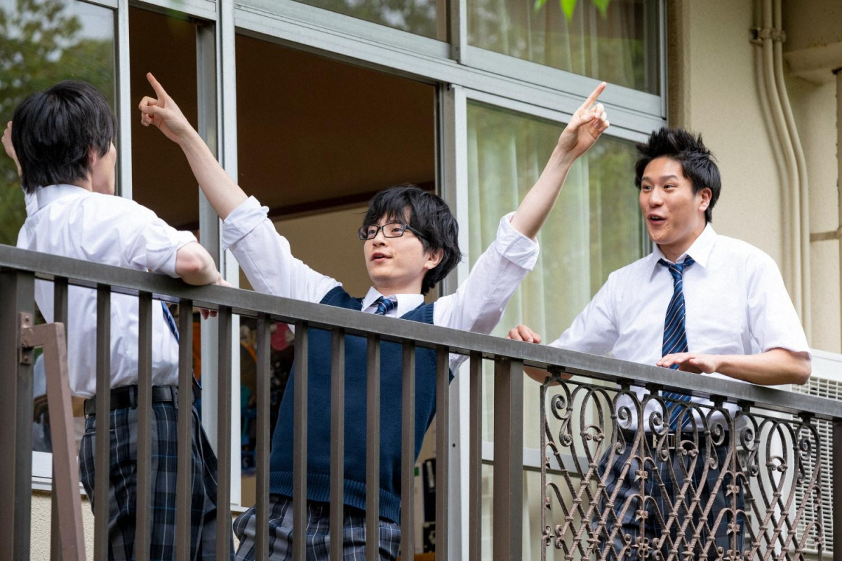 『君は夏のなか』第3話　“渉”奥智哉、女子と親しく話す“千晴”杢代和人を見て悶々とする