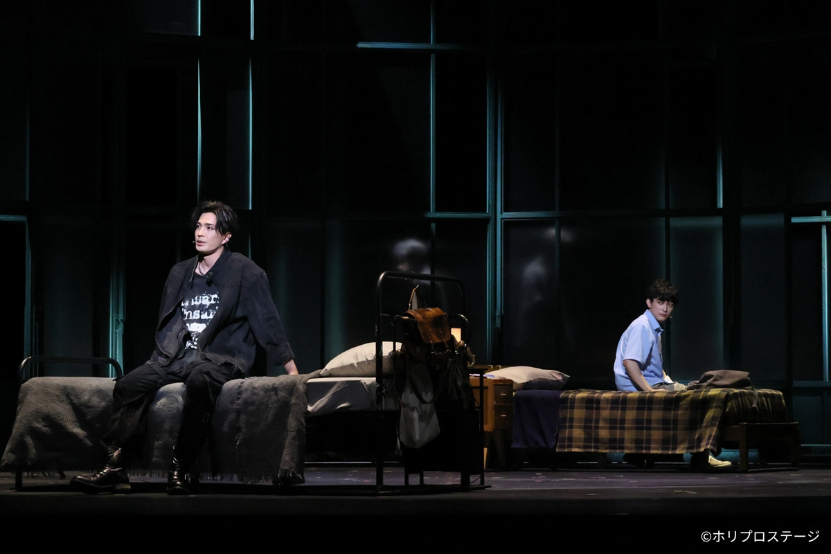 柿澤勇人＆吉沢亮、熱演の舞台写真とコメント到着　ミュージカル『ディア・エヴァン・ハンセン』開幕
