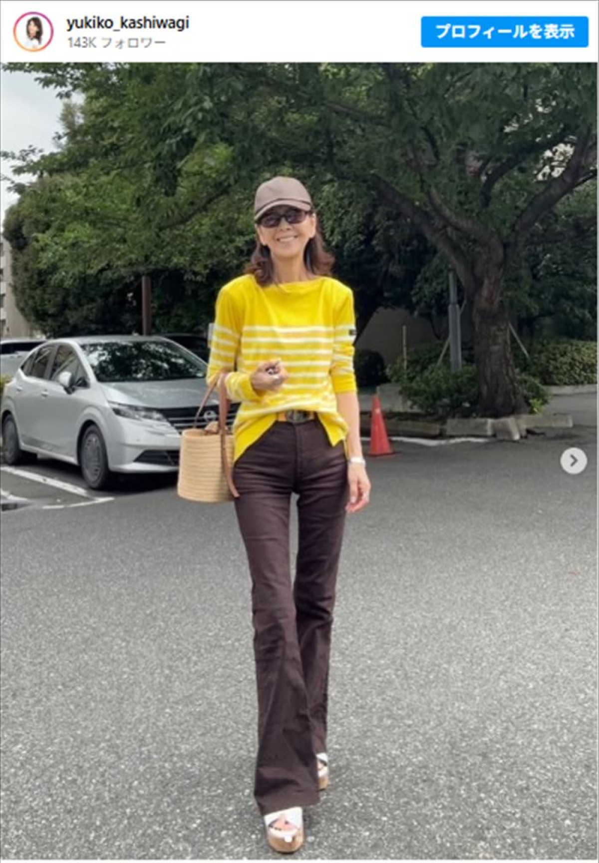 脚が長くてうらやましい！　柏木由紀子の最新コーデ　※「柏木由紀子」Instagram
