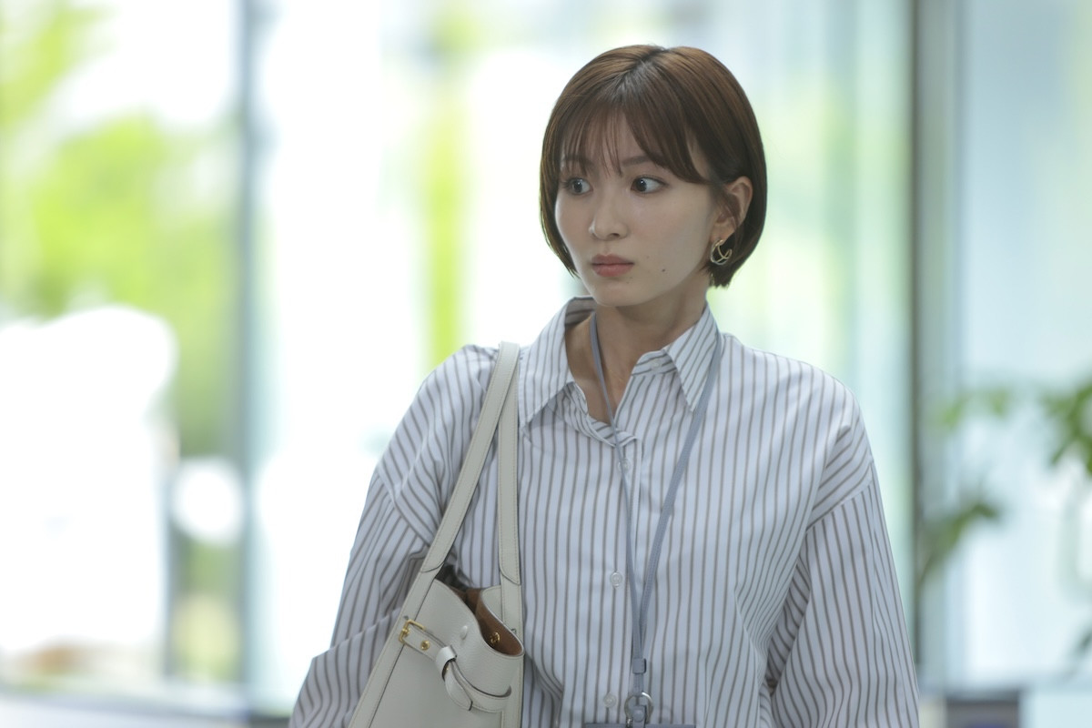 『告白－25年目の秘密－』第4話 “爽太”松村北斗、“麻里子”岡崎紗絵の父の秘密に迫る