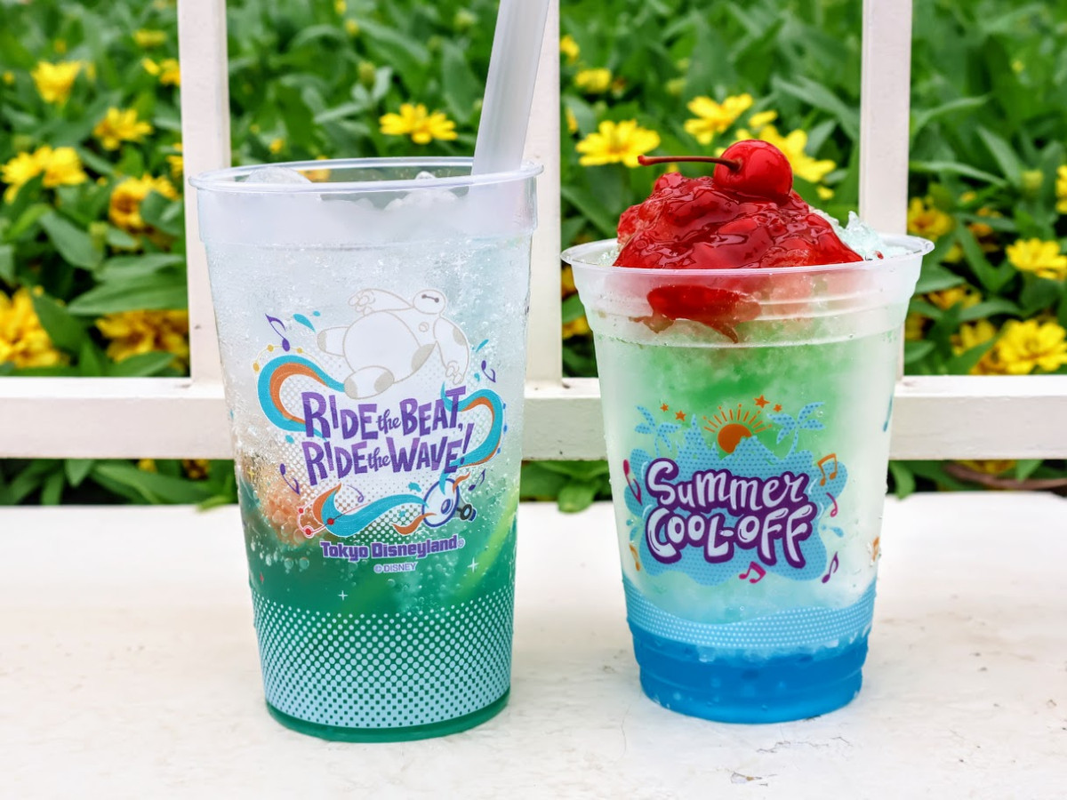 東京ディズニーランド、夏のひんやりメニューを実食! 味変して楽しめる「シェイブアイス」など紹介