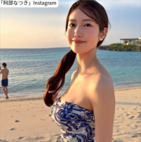 阿部なつき、ソロショット　※「阿部なつき」Instagram