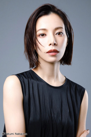 ドラマ『熊は嘘をつかない』に出演する桜井ユキ
