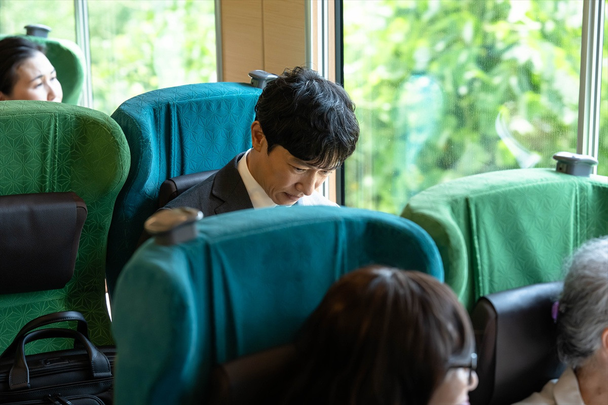 『VIVANT』逃亡者の背後に人影　衝撃ラストにネット鳥肌「東条、後ろ!!」「一番怖い！」（ネタバレあり）