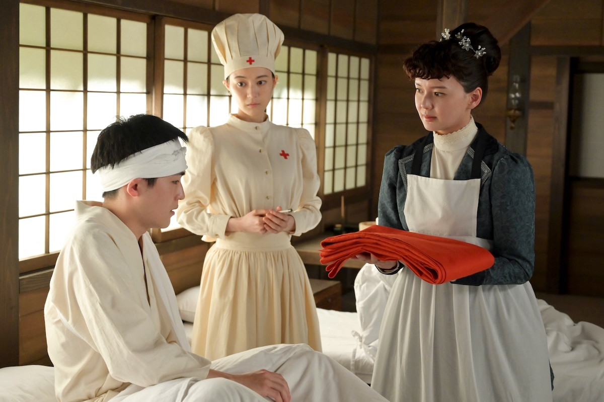 明日の『風、薫る』“りん”見上愛、立ちくらみを起こした“直美”上坂樹里を心配