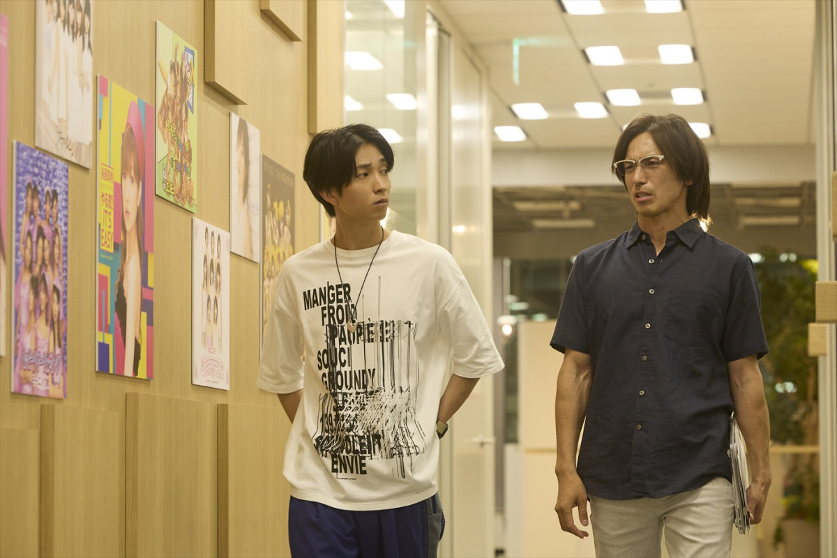 あす放送『24時間テレビ49』SPドラマ・つんく♂役の高橋光臣が再現した「シャ乱Q ディスコグラフィー」解禁