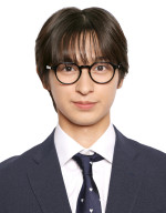 ドラマ『お前のほうからキスしてくれよ』に出演する島悠人役の富本惣昭