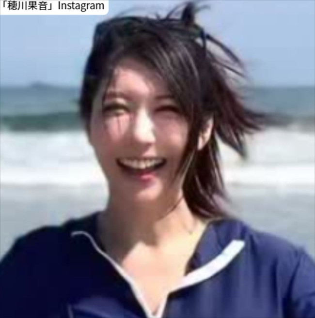 穂川果音、ソロショット　※「穂川果音」Instagram