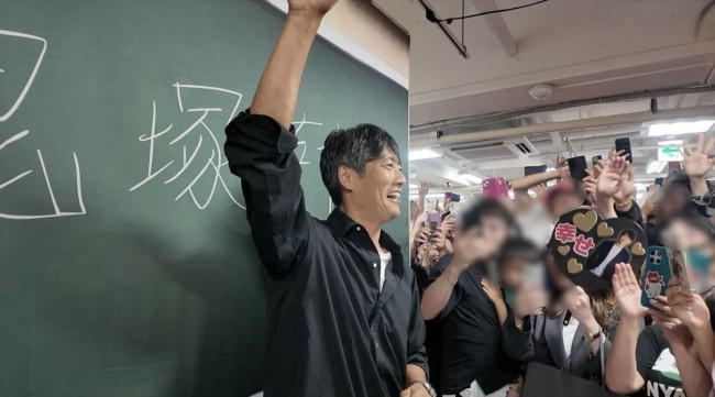 反町隆史、「GTO POPUP STORE」in 仙台に来店
