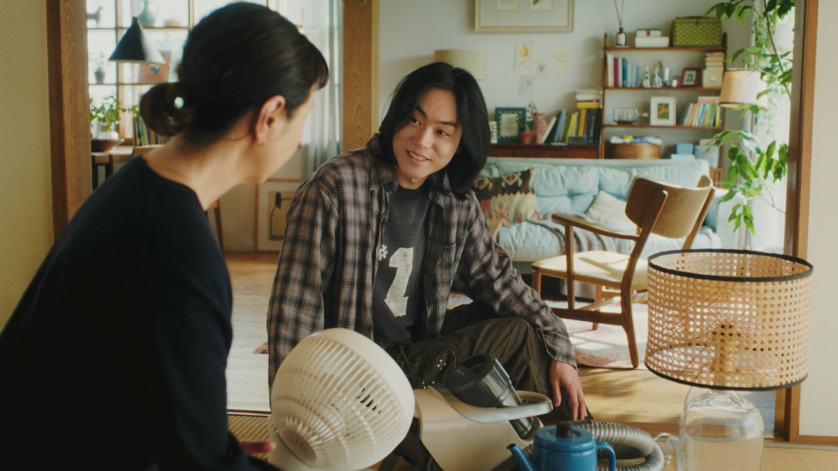 菅田将暉、セカストCMに初出演　恋人や家族との休日をリアルに描く