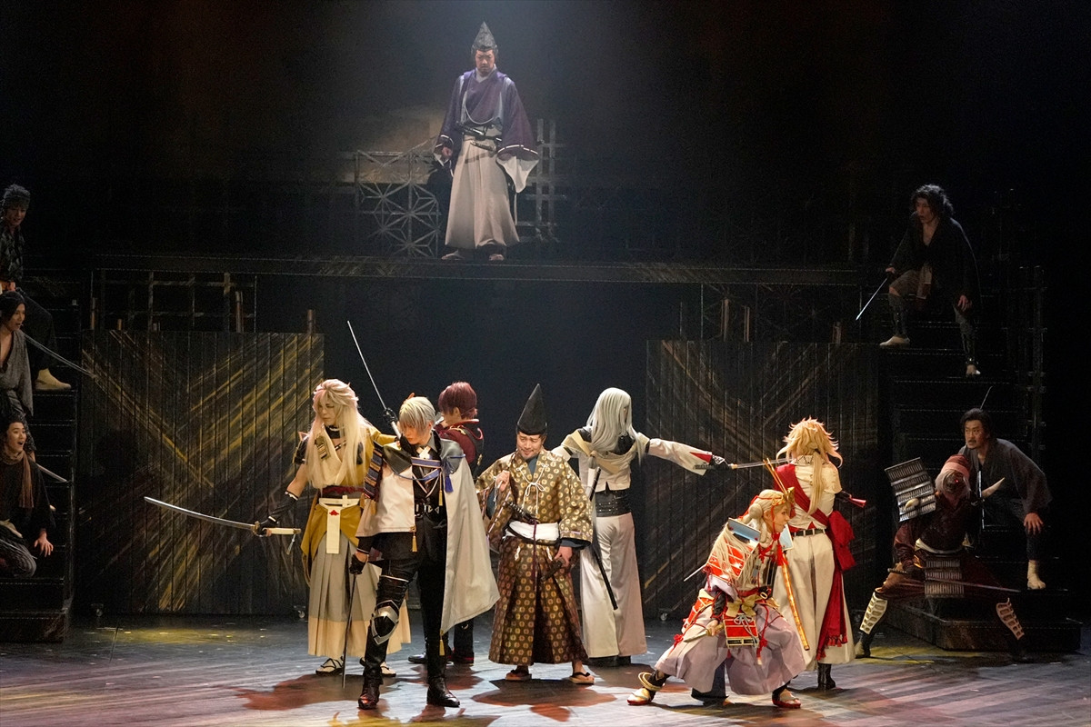ミュージカル『刀剣乱舞』～月夜一縷～開幕！　北園涼、大平峻也ら刀剣男士からコメント到着