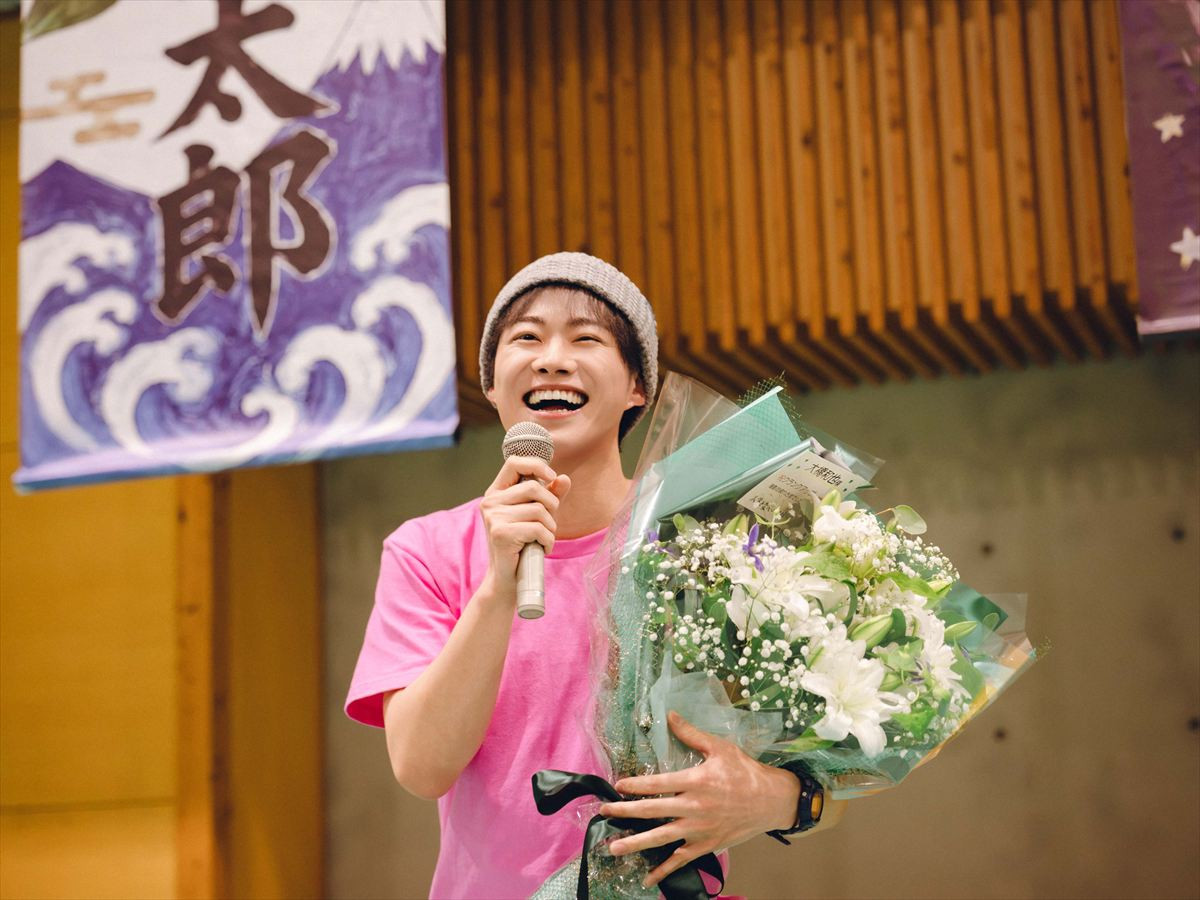 大橋和也主演『人生を変えたコント』豪華キャスト陣のクランクアップ写真＆コメント到着