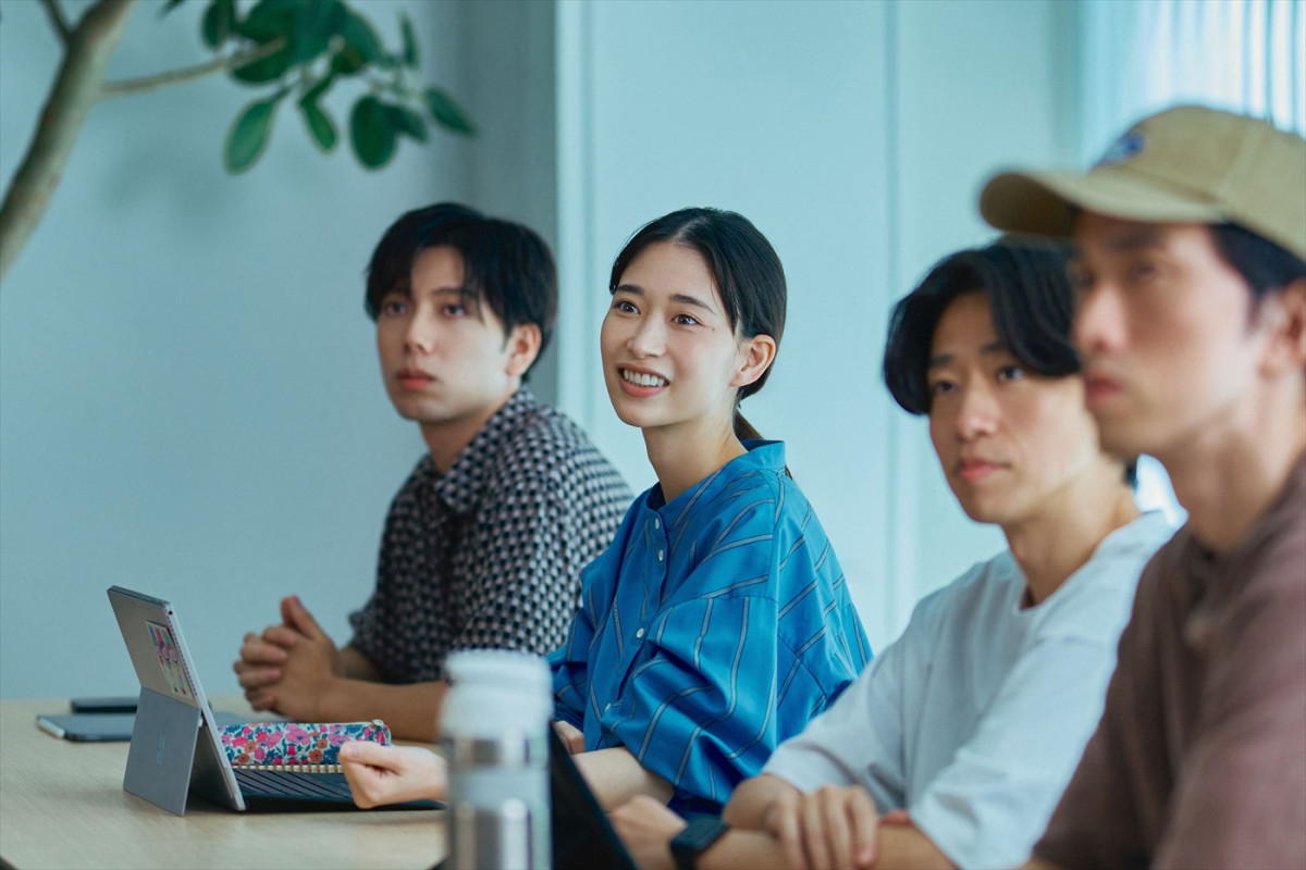 森田剛がこじらせ男を体現！　映画『見上げてごらん』キャラ紹介映像＆新場面写真10点解禁