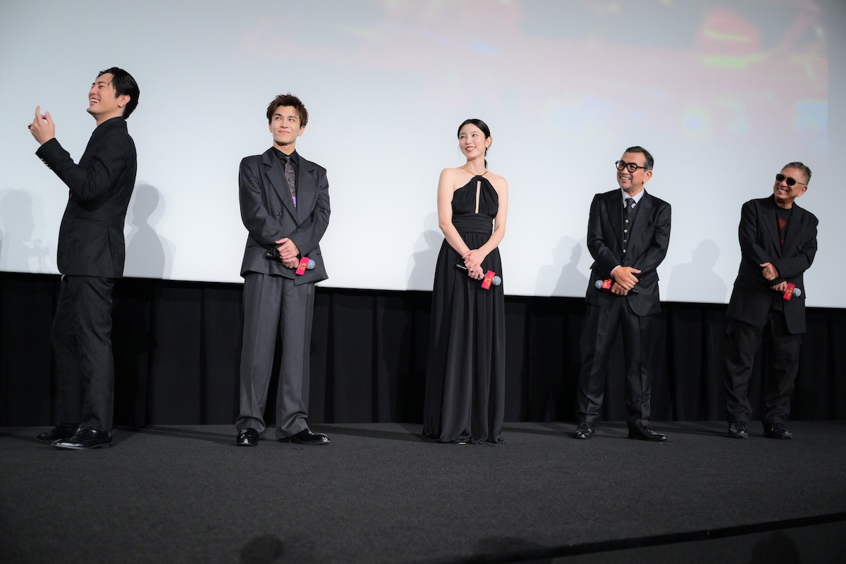 小栗旬＆間宮祥太朗＆野村周平＆西野七瀬らがゴジラロードをかっ歩！ 『バッド・ルーテナント：トウキョウ』日本初披露