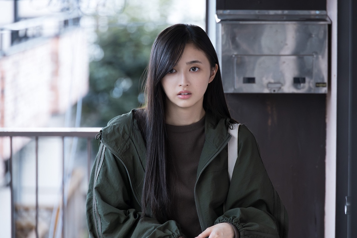 乃木坂46・井上和が『ほん怖』初出演で主演！　古びたアパートで起こる怪異に戦慄する大学生を熱演