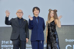 釜山国際映画祭ワールドプレミア上映会舞台挨拶に参加した（左から）佐藤佐吉監督、丸山隆平(SUPER EIGHT)、沢尻エリカ