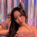 AMO、かわいらしいハロウィンコス　※「AMO」Instagram