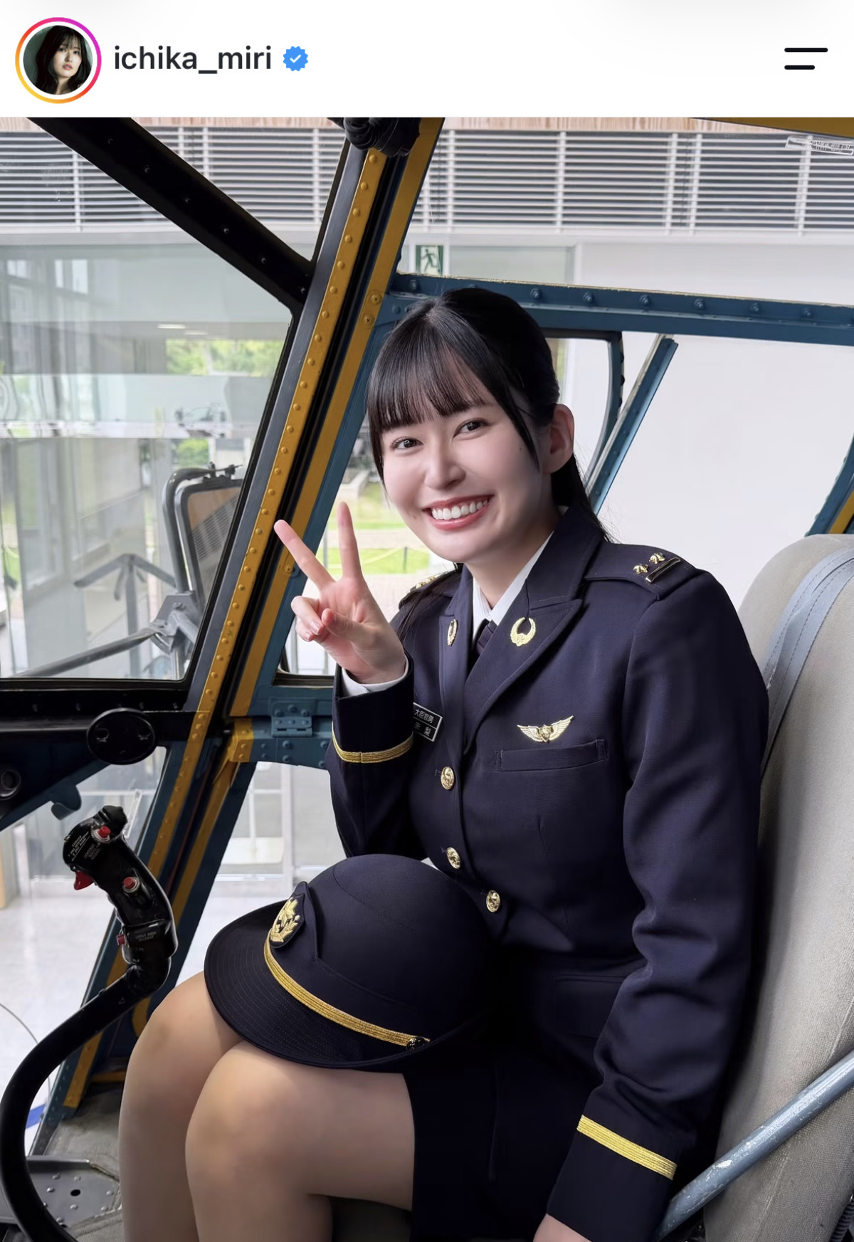 「100cmになって仕事が増えました」27歳グラビア美女、スタイルの良さ隠しきれない“制服姿”に反響