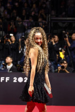 第31回釜山国際映画祭のレッドカーペットセレモニーに登場した沢尻エリカ