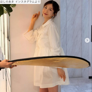 ほしのあき、ソロショット　※「ほしのあき」インスタグラム