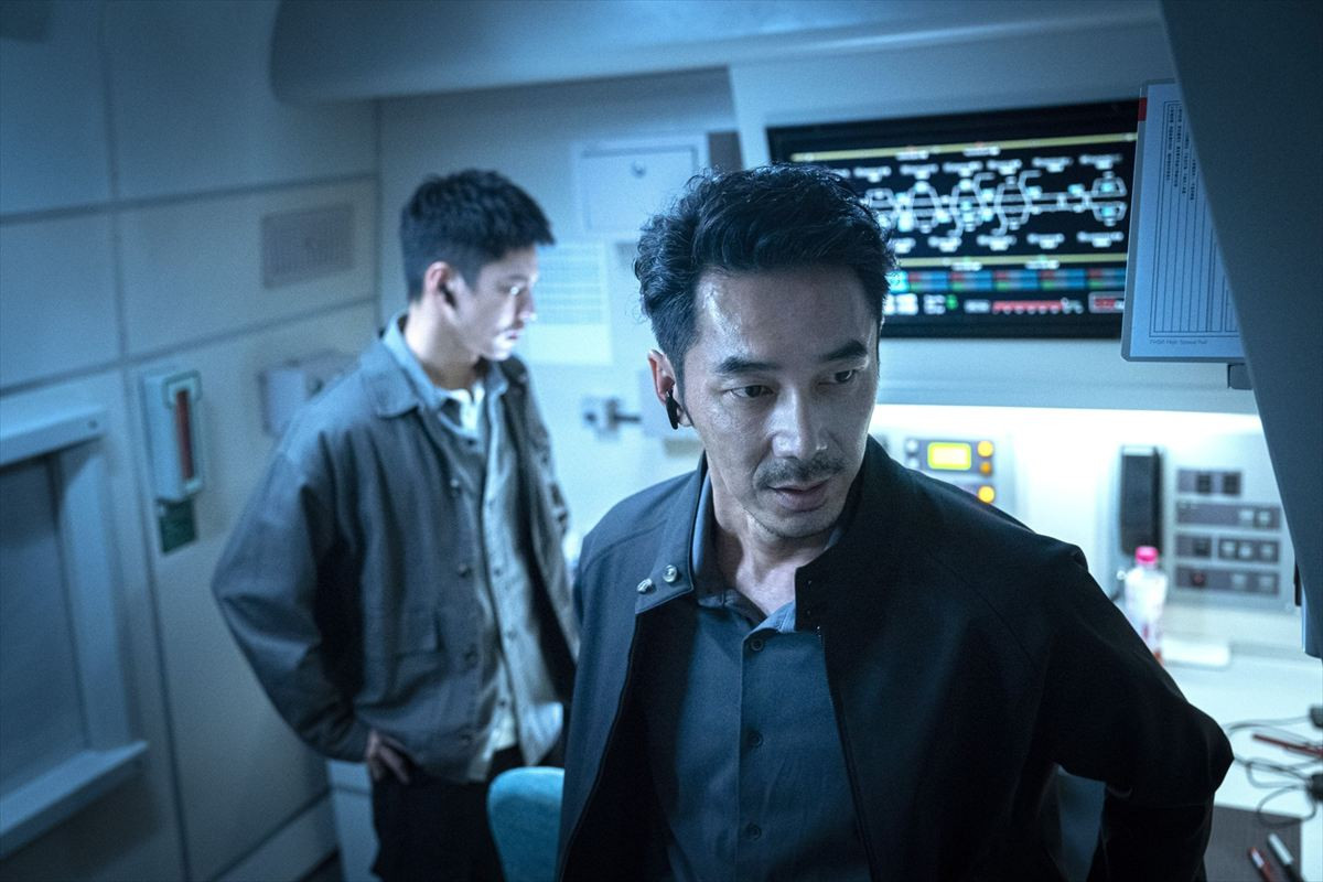 『96分』列車を止めれば爆発!?　驚がくストーリー＆場面写真を一挙解禁