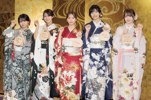 （左から）乃木坂46・瀬戸口心月、奥田いろは、菅原咲月、五百城茉央、愛宕心響