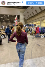 「古着フェス」を楽しむカジュアルなオフショット　※「中川安奈」インスタグラム