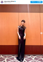久保史緒里のドレス姿が美しい　※「久保史緒里」インスタグラム