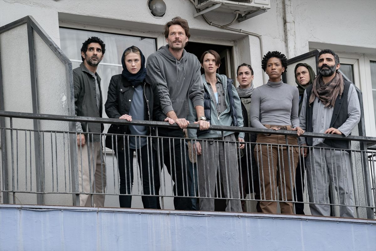 『ダーティ・エンジェルズ』殺気みなぎる“傭兵”エヴァ・グリーン捉えた場面カット解禁