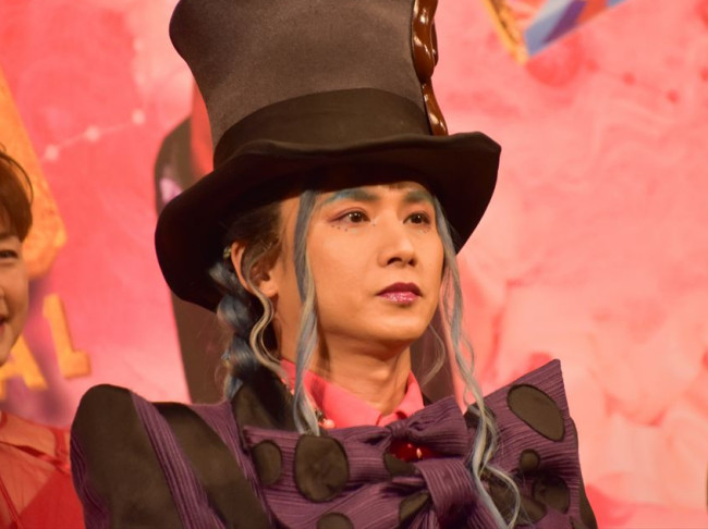 ミュージカル『チャーリーとチョコレート工場』製作発表記者会見に登壇した堂本光一