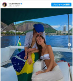 恋人ジャッキー・アポステルとのラブラブショットをバレンタインに投稿　※「クルス・ベッカム」Instagram