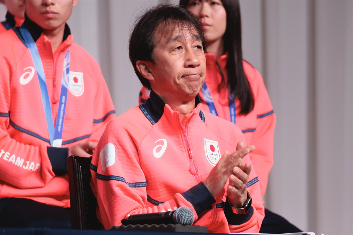 “りくりゅう”三浦璃来＆木原龍一「しばらくは好きなものを食べたい」　激闘終えメダリストたちが帰国