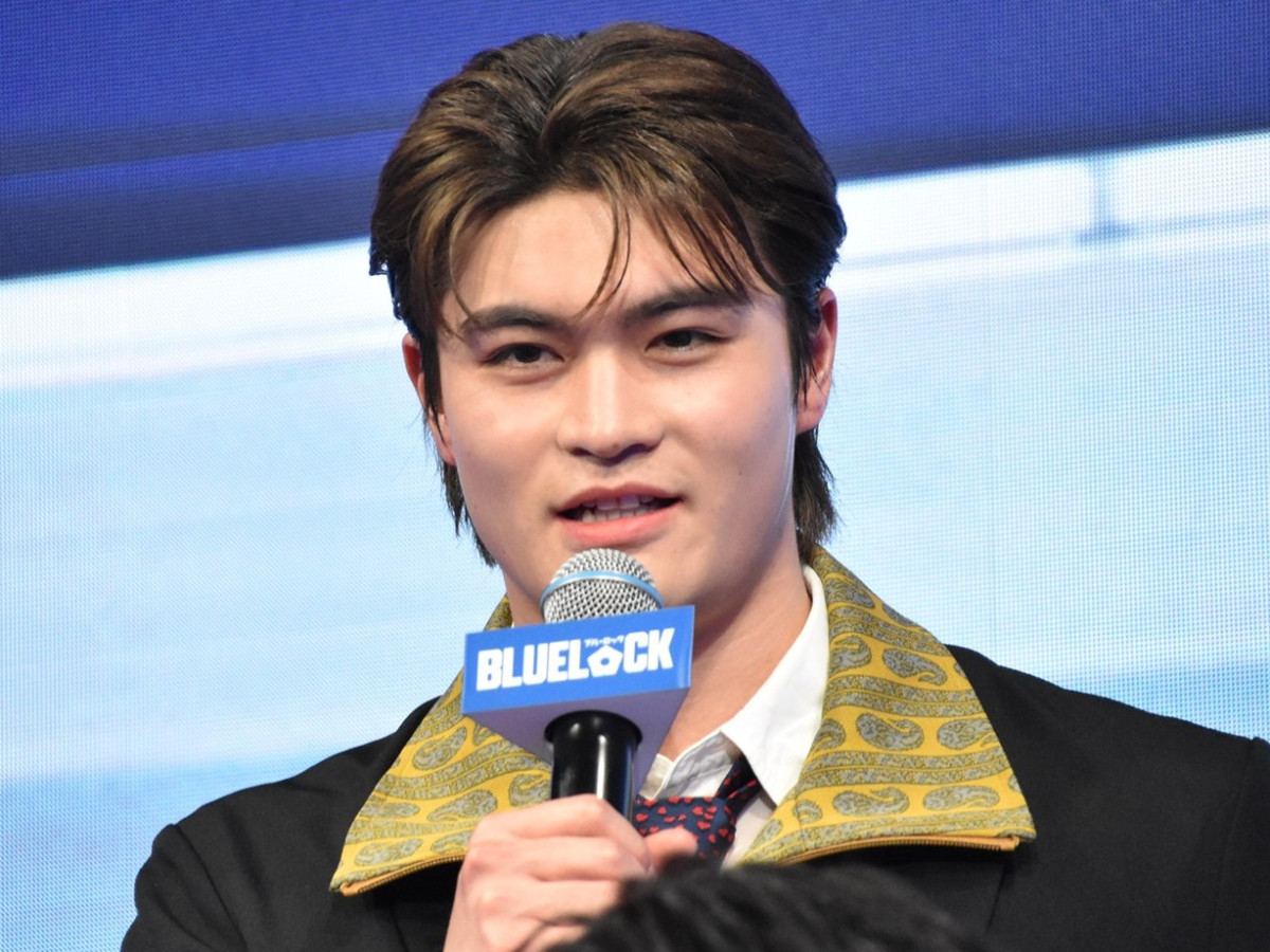 高橋恭平、実写映画『ブルーロック』出演は「財産に」　なにわ男子・藤原丈一郎と走り込み＆道枝駿佑からボールプレゼントも