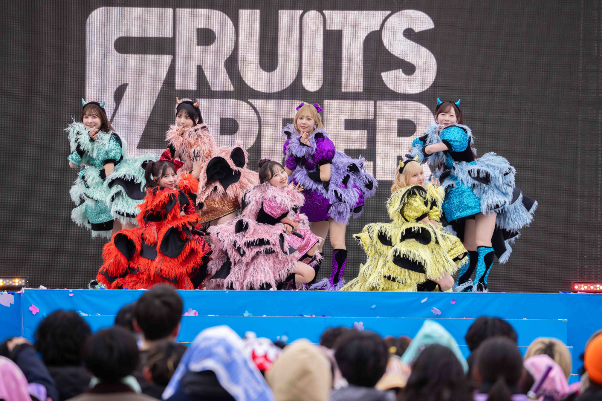 20260209_FRUITS ZIPPER