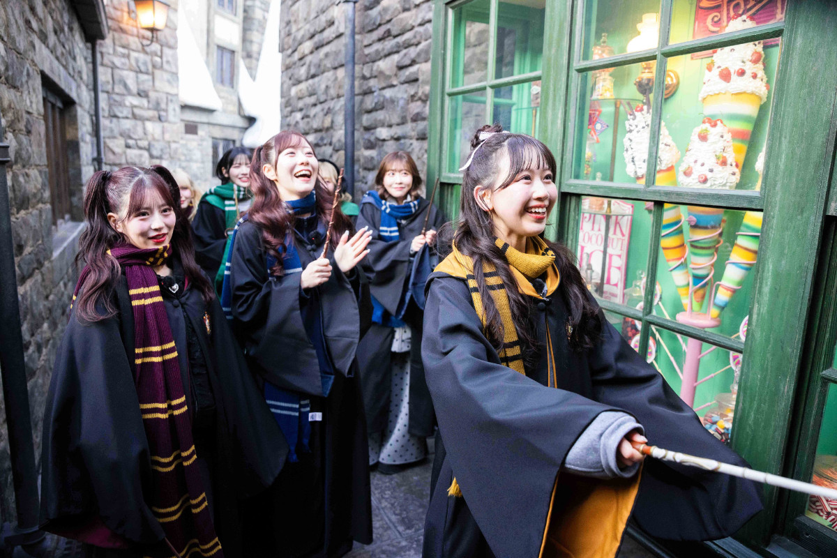 20260209_FRUITS ZIPPER