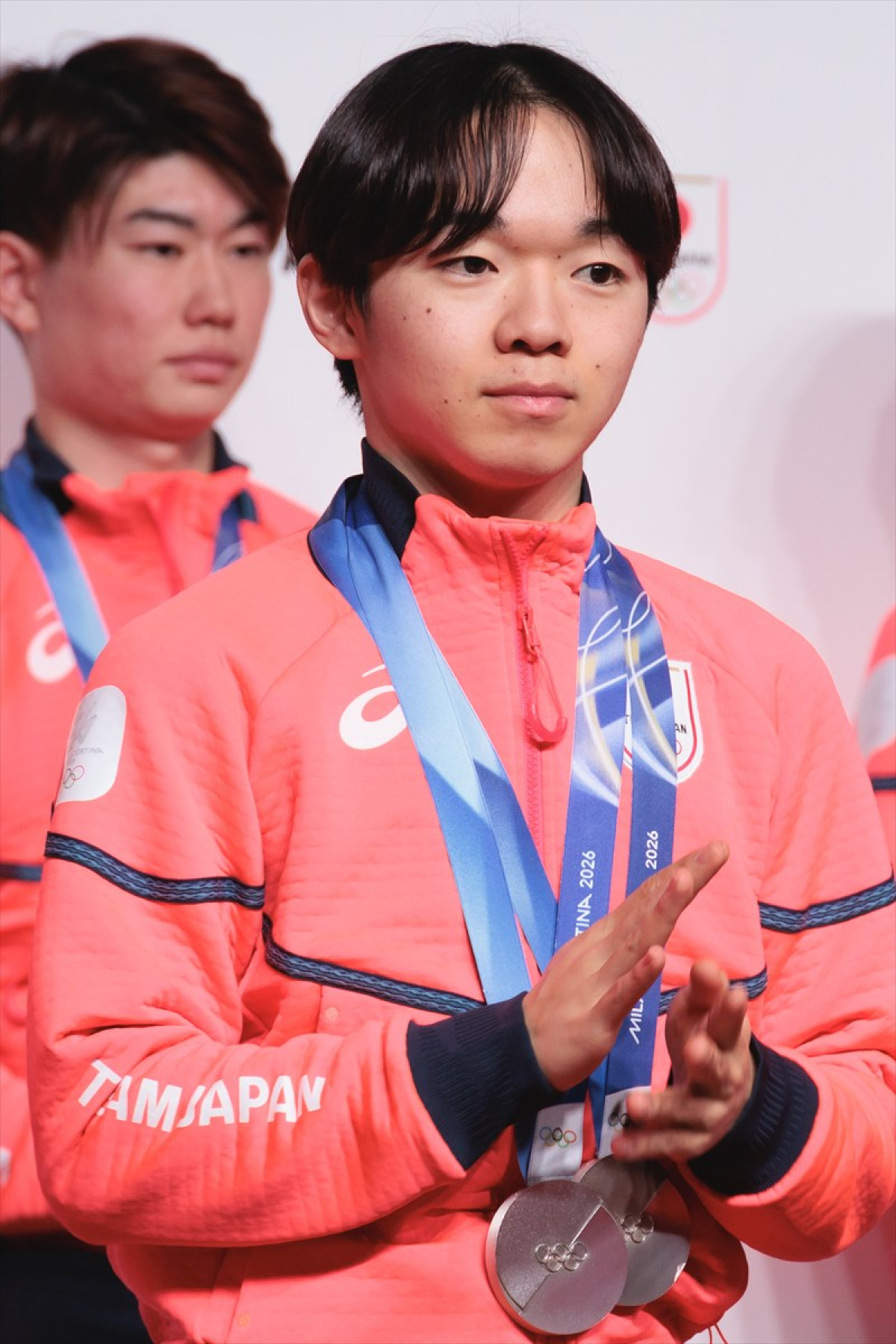 “りくりゅう”三浦璃来＆木原龍一「しばらくは好きなものを食べたい」　激闘終えメダリストたちが帰国