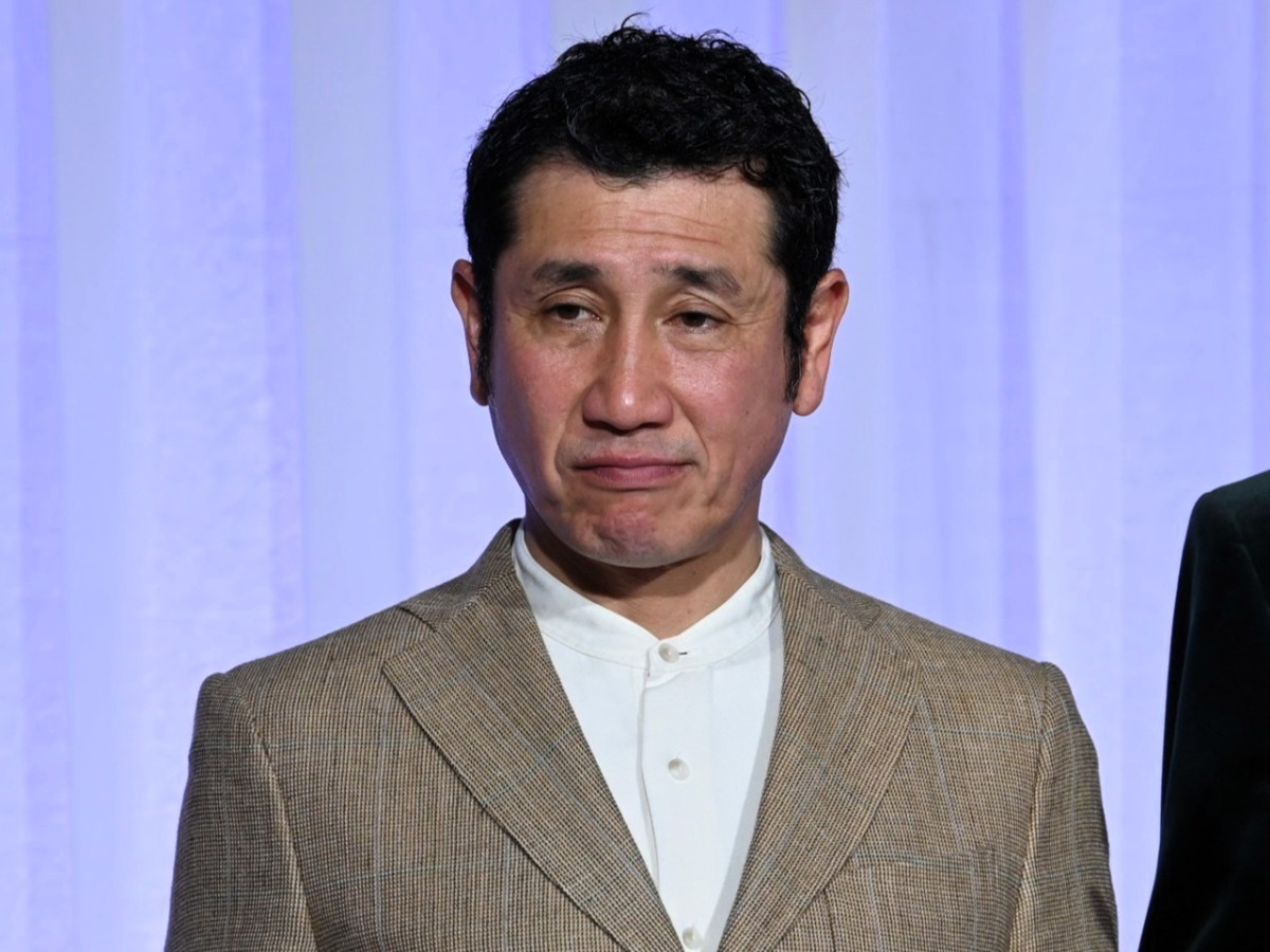 麻生久美子、波瑠に“差し入れ”をしまくる　その理由とは　