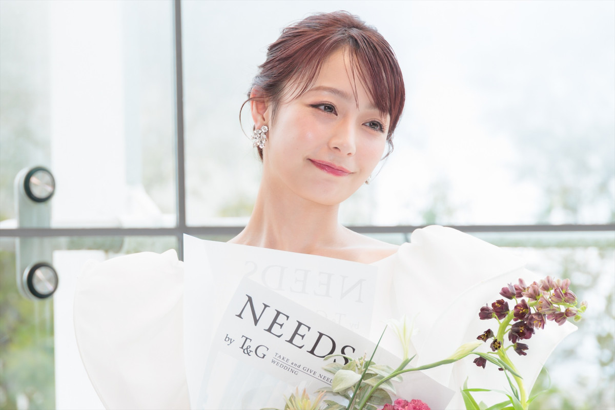 宇垣美里、純白のウェディングドレス姿を披露　理想のパートナーは「見守ってくれる人」