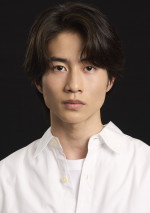 ドラマ『エラー』に出演する坂元愛登