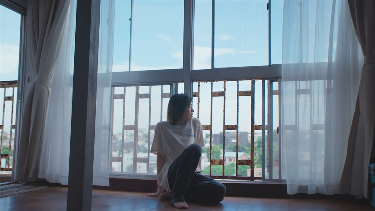 高橋一生主演『ラプソディ・ラプソディ』から登場人物たちを切りとった新場面写真が解禁