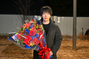 ドラマ『DREAM STAGE』のクランクアップを迎えた中村倫也