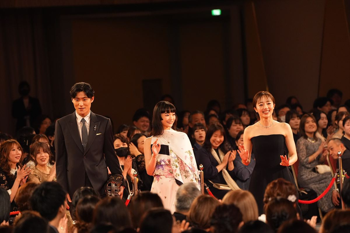 【フォト集】＜第49回日本アカデミー賞＞レッドカーペットに豪華俳優陣が集結！