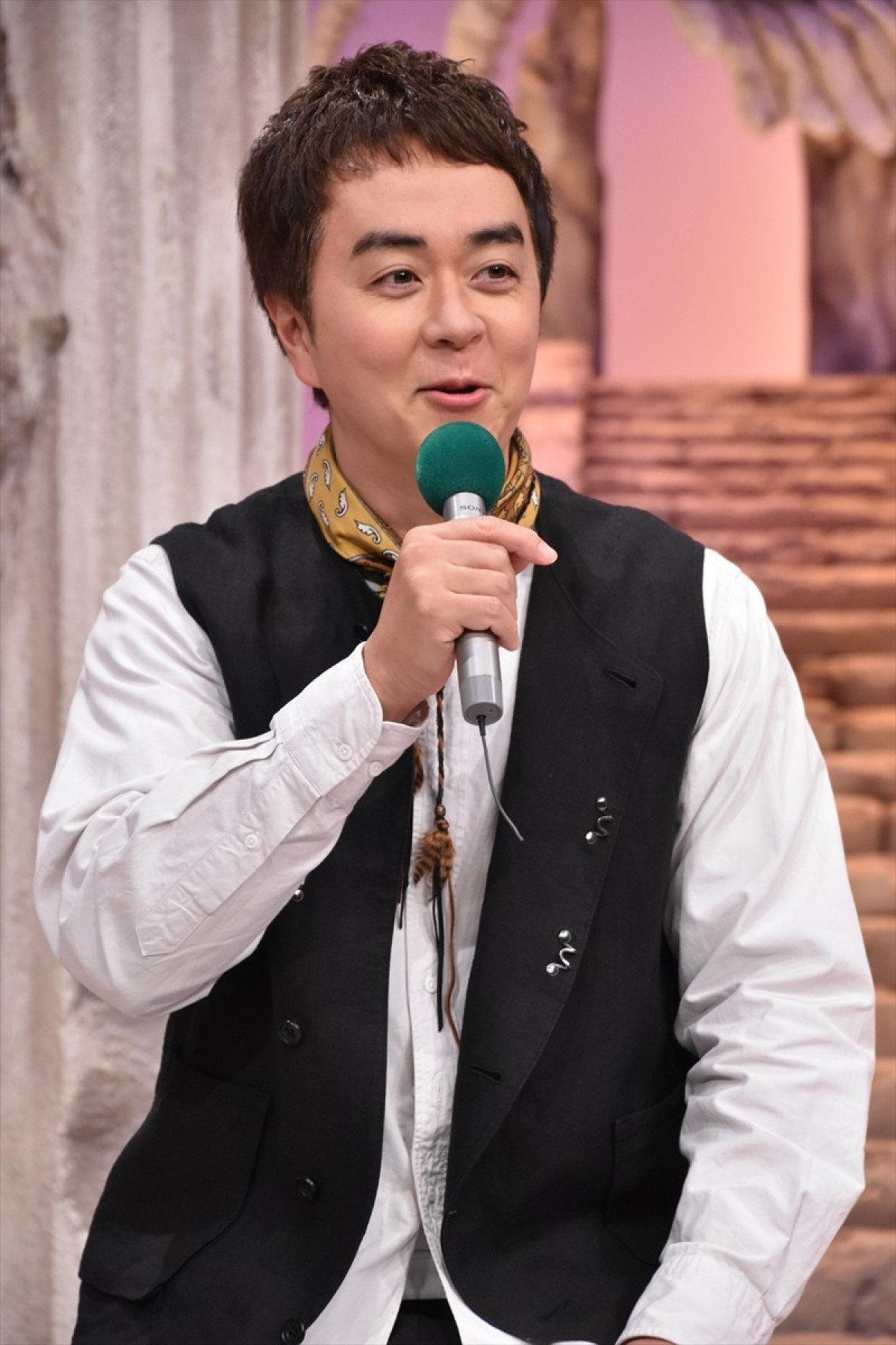 金原ひとみ＆ヒャダイン『カンブリア宮殿』新MCに就任！　インタビューしてみたいのは「ビル・ゲイツ」 