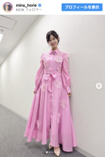 堀江聖夏、ピンクワンピース姿を公開　※「堀江聖夏」インスタグラム