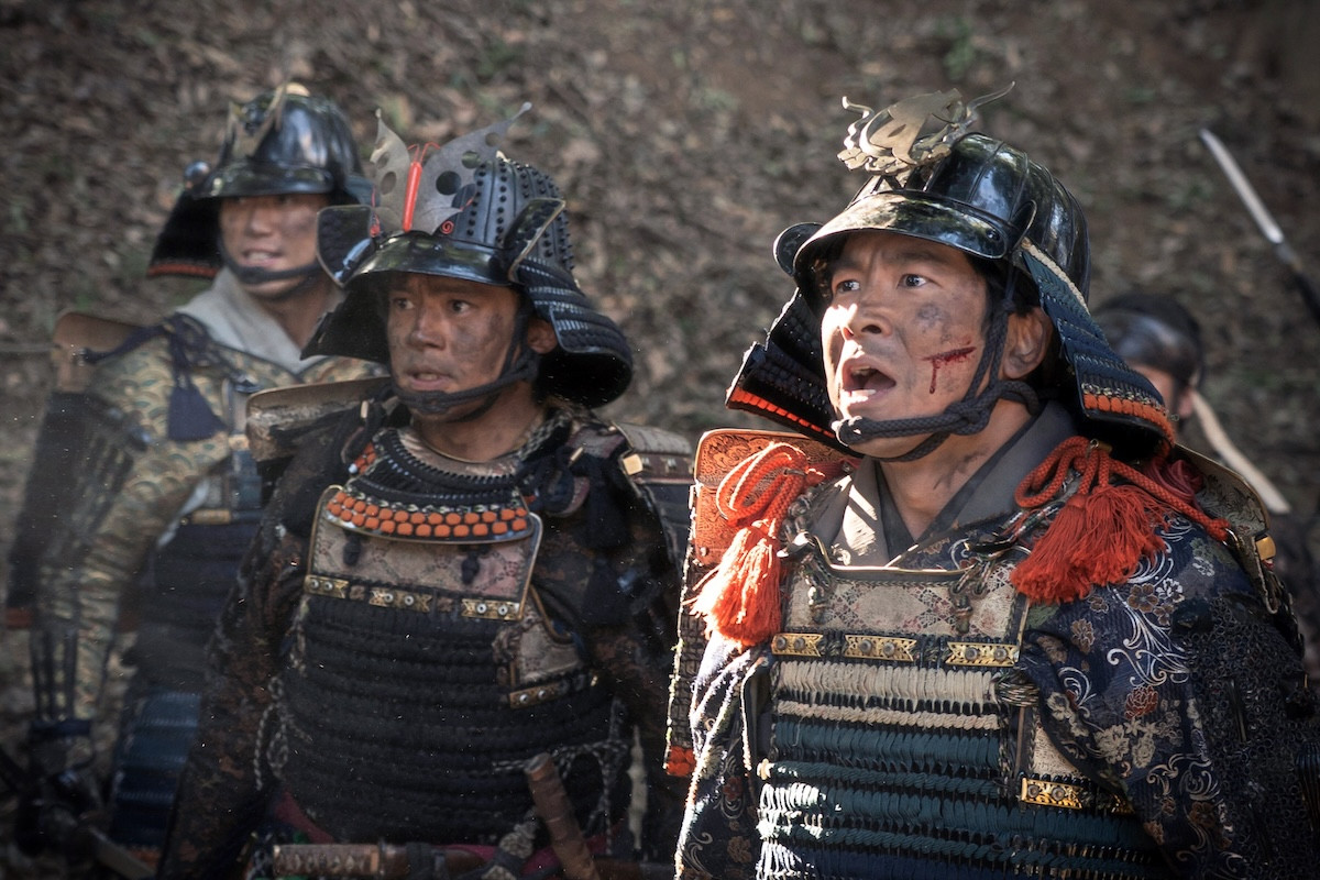 『豊臣兄弟！』“信長”小栗旬、“藤吉郎”池松壮亮の捨て身すぎる行動にあ然　ネットも衝撃「すごい忠誠心」「覚悟決まりすぎ」