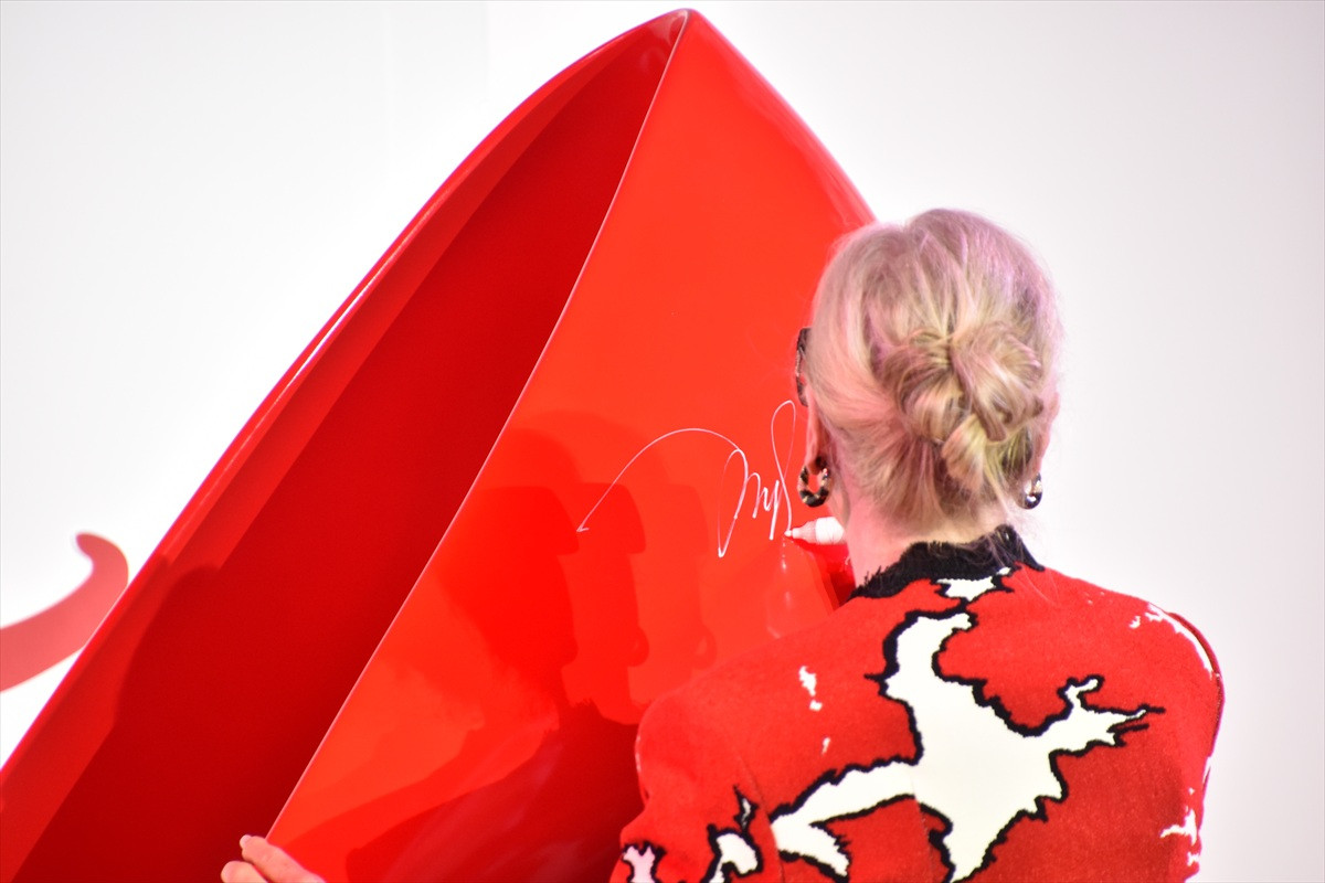 アン・ハサウェイ＆メリル・ストリープ、美スタイル＆神対応で魅了　奇跡の2ショット来日を振り返り